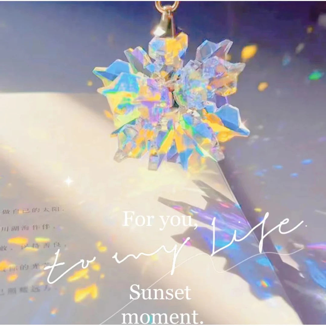 ❄️✨ Light Snowflake Sun Catcher Crystal