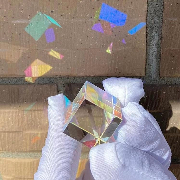 ❄️✨ Light Snowflake Sun Catcher Crystal