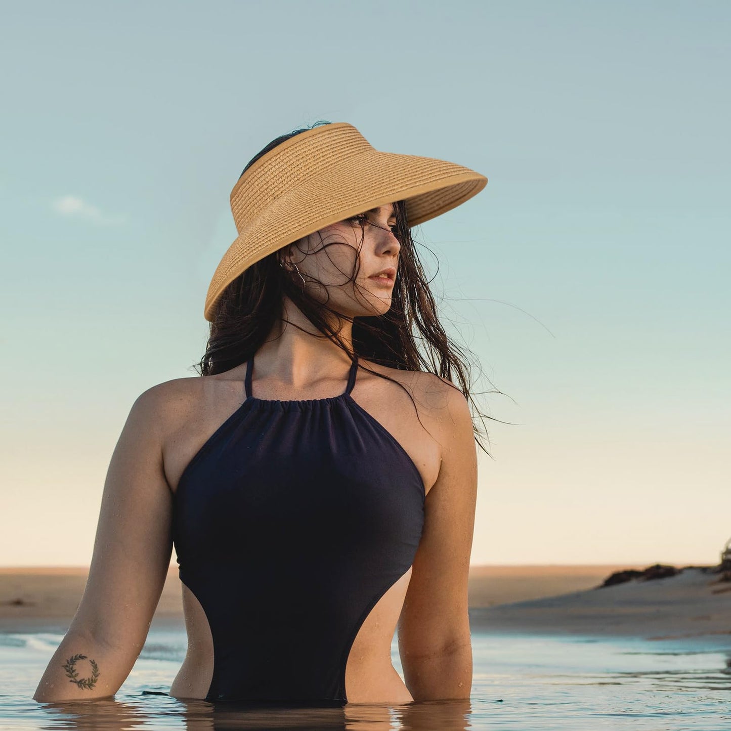 🎀 Stylishly Cool 🌞 Foldable Straw Hat with Open Crown